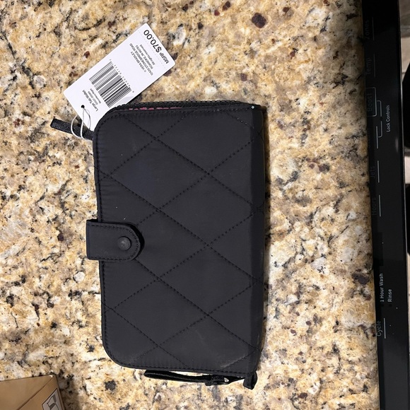 NWT Vera Bradley Black Quilted Wallet with Button‎ Closure - Picture 5 of 5
